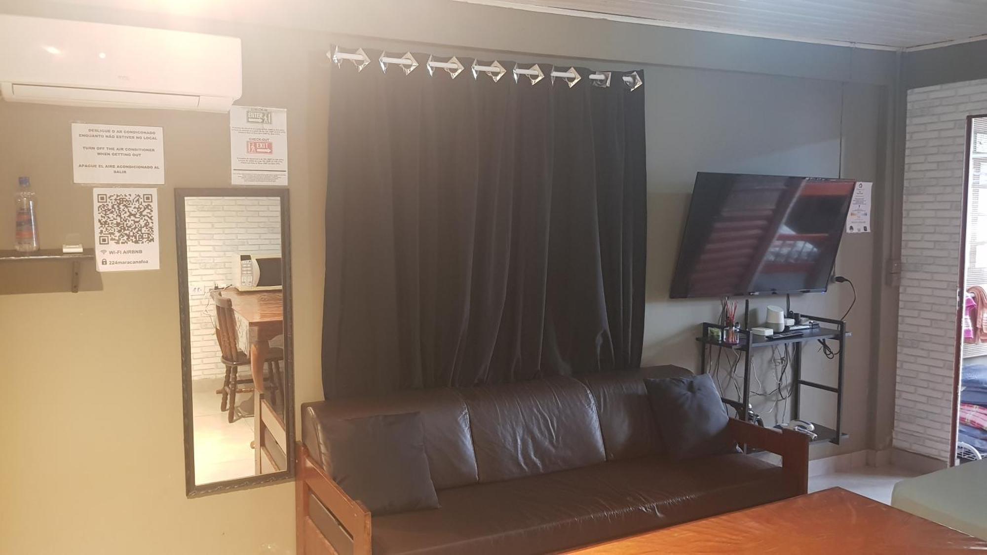 Апартаменты Casa No Centro De Foz! Ar-Condicionado, Smart Tv, Wi-Fi, Cozinha, Ventilador E 4 Camas Фос-ду-Игуасу Экстерьер фото